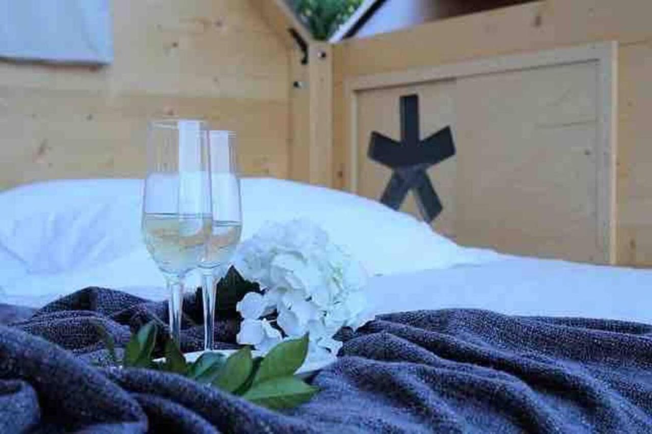 Hotel Starsbox Jacuzzi Privata E Piscina Vista Mare Celle Ligure Exteriér fotografie