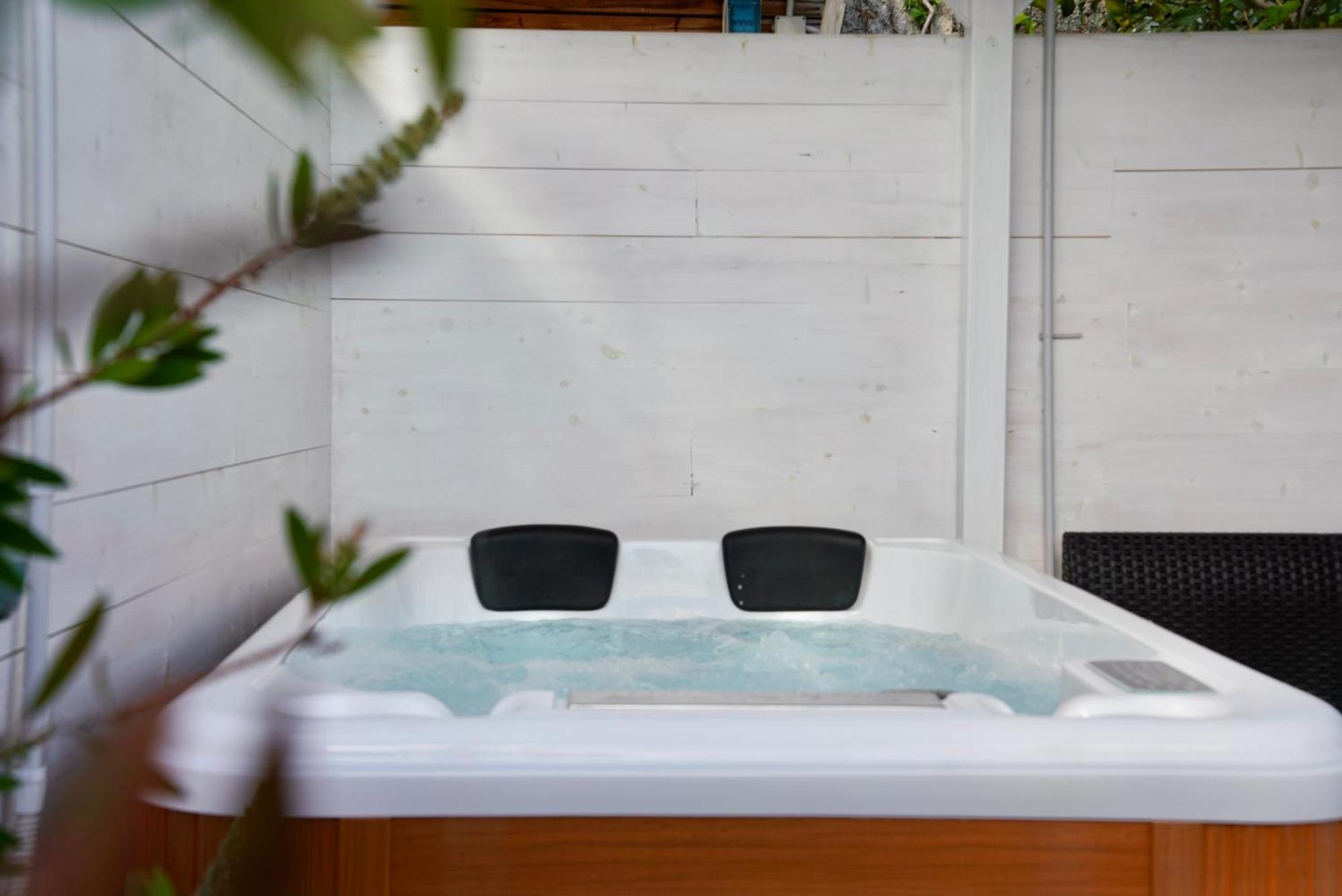 Hotel Starsbox Jacuzzi Privata E Piscina Vista Mare Celle Ligure Exteriér fotografie
