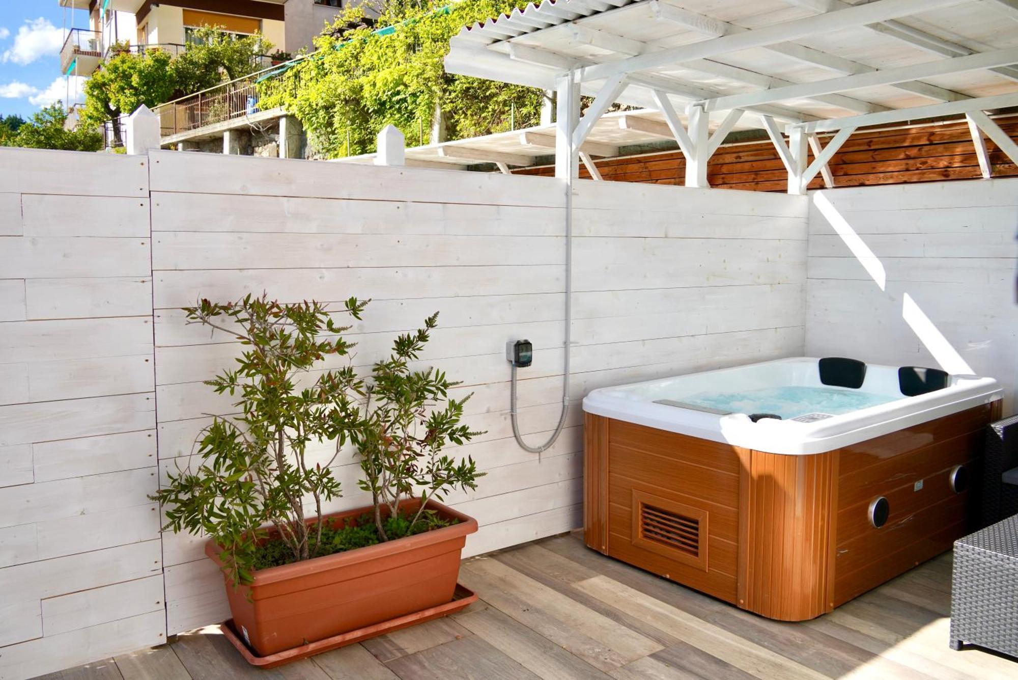 Hotel Starsbox Jacuzzi Privata E Piscina Vista Mare Celle Ligure Exteriér fotografie
